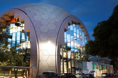 Private Walking Tour Of Old Geelong Town - Hotel Gold Coast 5