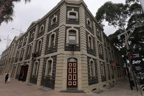 Private Walking Tour Of Old Geelong Town - Hotel Gold Coast 2