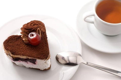 Romance Cruise + Scenic Tour + Beer Tasting + 3 Course Lunch + Hamper - Hotel Gold Coast 1