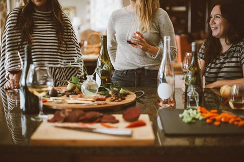 Full-Day Gourmet Wine Tour With Pick Up And Lunch - Hotel Gold Coast 3