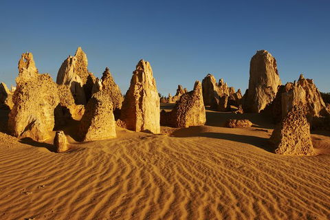 Pinnacles Desert Private Tour - Hotel Gold Coast 0