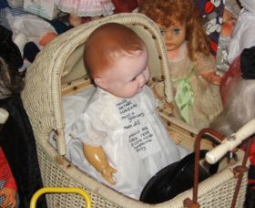 Little Darlings Doll Museum And Coffee Shop - Hotel Gold Coast 0