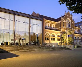 Western Australian Museum Perth - Hotel Gold Coast 0
