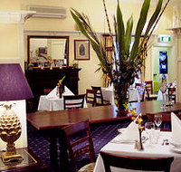 Le Noury  The Charsfield - Hotel Gold Coast