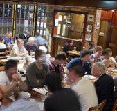 Essen Restaurant and Beer Cafe - Hotel Gold Coast