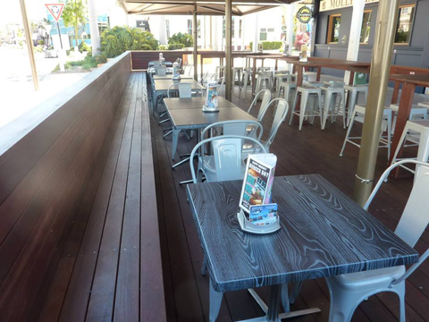 Molly Malones Irish Pub - Hotel Gold Coast 2