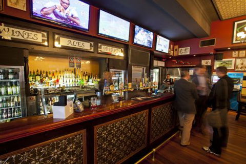 P.J. Gallagher's - Hotel Gold Coast 4
