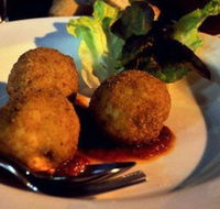 Via Napoli Pizzeria - Hotel Gold Coast