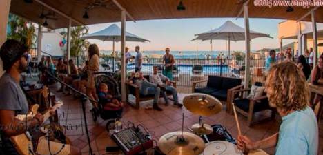 Anchor Bar - Hotel Gold Coast 1
