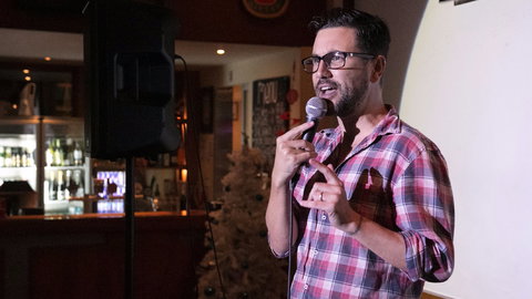 Based Comedy At The Dog And Parrot Tavern - Hotel Gold Coast 0