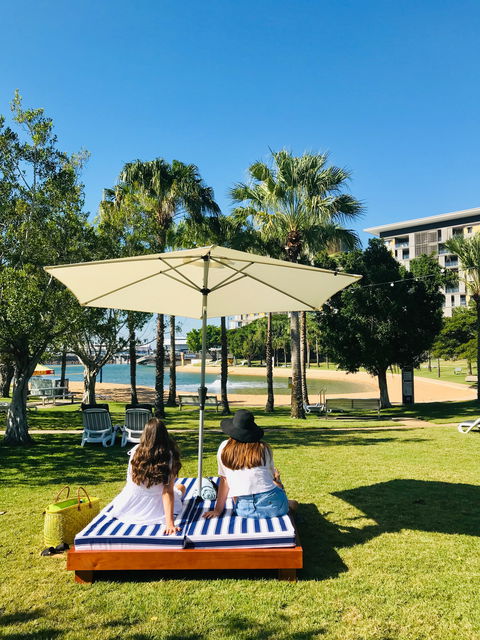 Waterfront Beach Club - Hotel Gold Coast 1