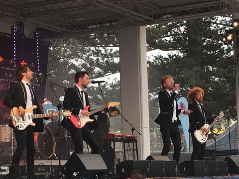 New Years Eve At The Entrance - Hotel Gold Coast 1