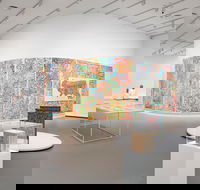 Haring  Basquiat Crossing Lines Virtual Tour - Hotel Gold Coast