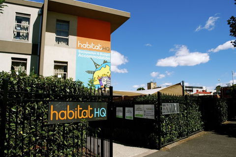 Habitat HQ - Hostel - Hotel Gold Coast 1