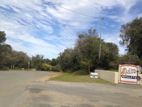 Emu Beach Chalets - Hotel Gold Coast 2
