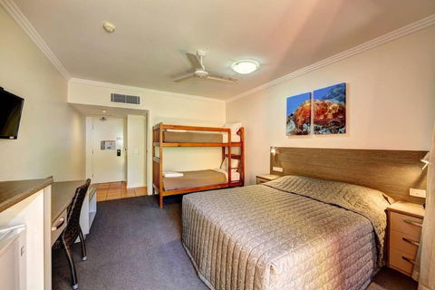 Kacys Bargara Beach Motel - Hotel Gold Coast 6