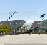 Adelaide Royal Coach - Hotel Gold Coast