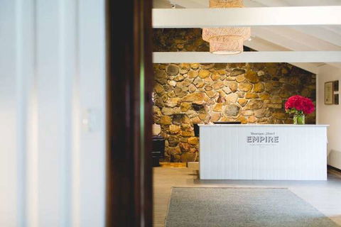 Empire Spa Retreat - Hotel Gold Coast 3