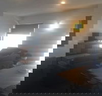 Penguin Seaside Motel - Hotel Gold Coast