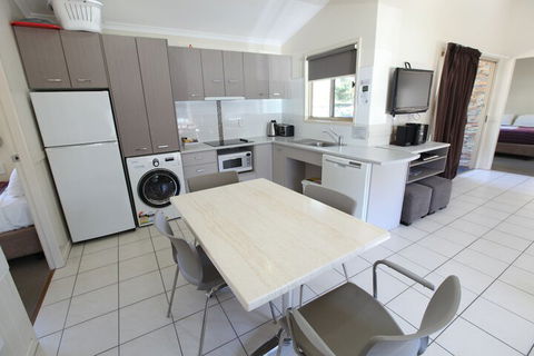 Halifax Holiday Park - Hotel Gold Coast 5