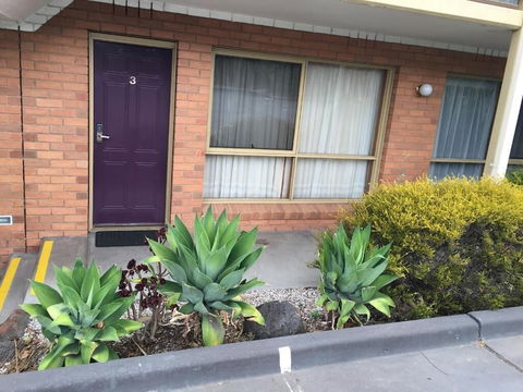 Essendon Motel - Hotel Gold Coast 0