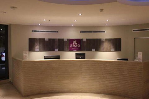 Terrace Hotel Adelaide - Hotel Gold Coast 2
