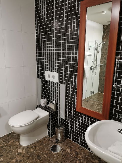 Majestic Roof Garden Hotel - Hotel Gold Coast 6