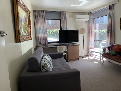 Albert Heights Serviced Apartments - Hotel Gold Coast 5