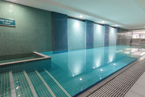 Oaks Glenelg Plaza Pier Suites - Hotel Gold Coast 1