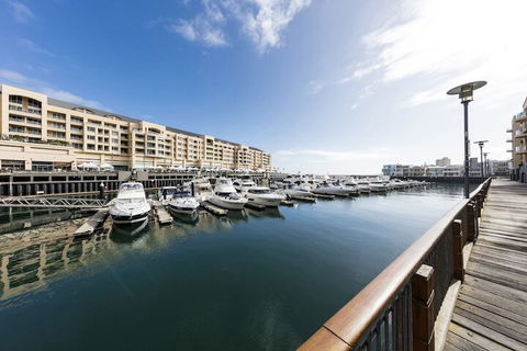 Oaks Glenelg Liberty Suites - Hotel Gold Coast 1