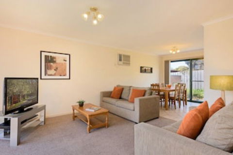 Mount Waverley Townhouses - Hotel Gold Coast 0