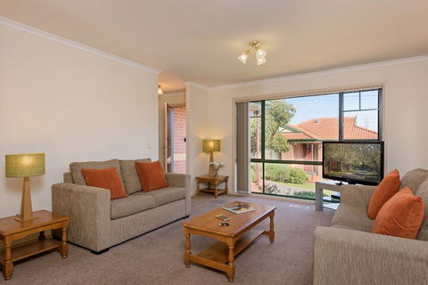 Mount Waverley Townhouses - Hotel Gold Coast 5