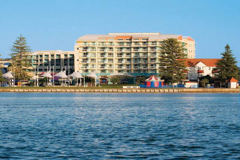 Oaks The Entrance Waterfront Suites - Hotel Gold Coast 2