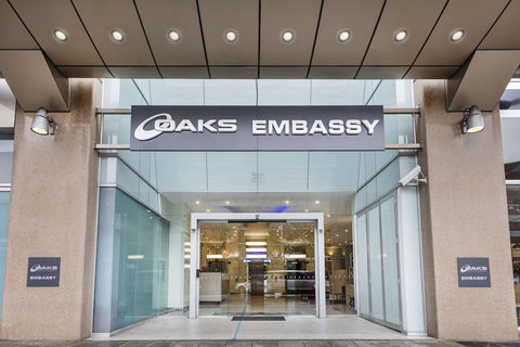 Oaks Adelaide Embassy Suites - Hotel Gold Coast 1