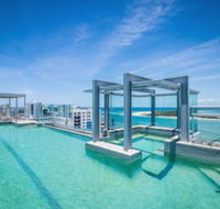 Pumicestone Blue - Hotel Gold Coast