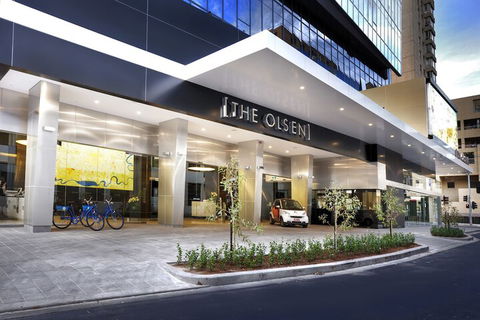 Art Series - The Olsen - Hotel Gold Coast 2