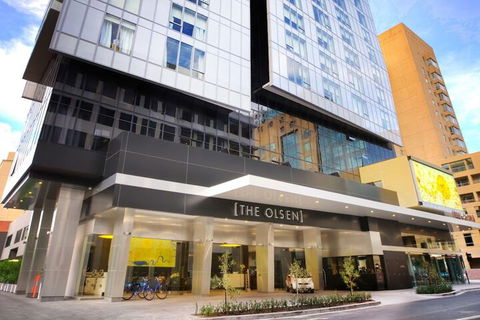 Art Series - The Olsen - Hotel Gold Coast 5