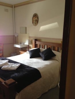 Walcha Royal Accommodation - Hotel Gold Coast 4