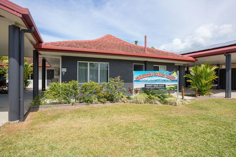 Kurrimine Beach Huts - Hotel Gold Coast 2