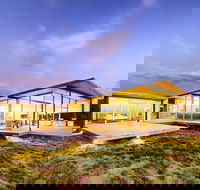 Cloudy Bay Beach House - Hotel Gold Coast