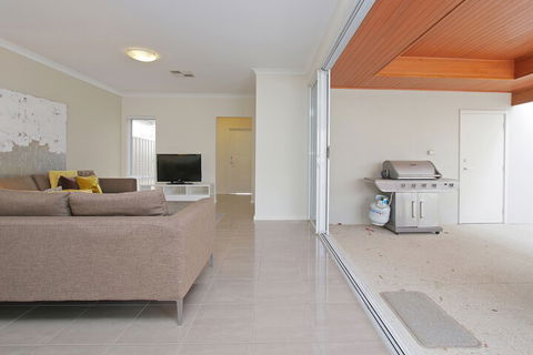 Anastasia Villa - Hotel Gold Coast 4
