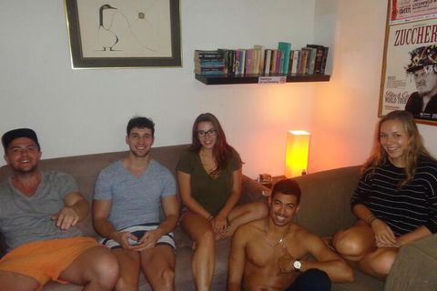 Adelaide Backpackers Travellers Inn - Hotel Gold Coast 1