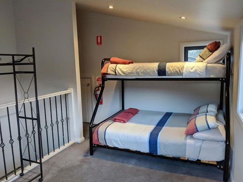 Blues Air 3 - Hotel Gold Coast 6
