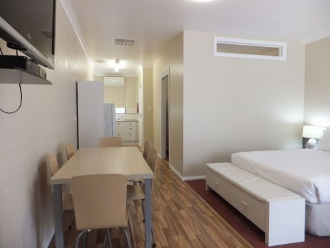 Nagambie Caravan Park & Motel - Hotel Gold Coast 0