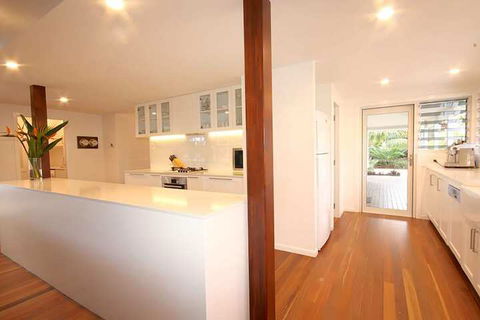 A PERFECT STAY - Cavvanbah Seaside Cottage - Hotel Gold Coast 7