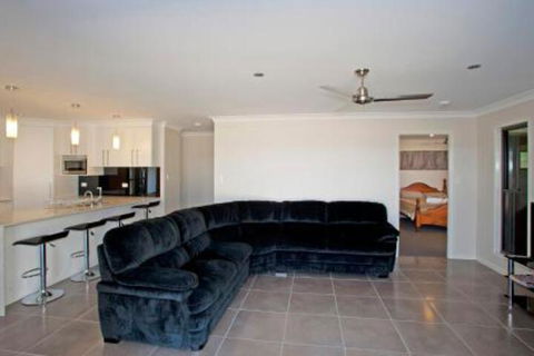 Agnes Retreat - Hotel Gold Coast 1