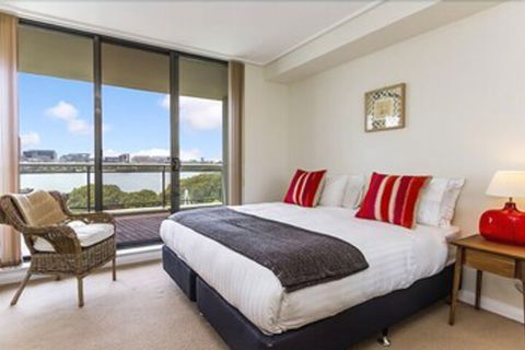 ShortOzStay At Mariners Cove - Hotel Gold Coast 4