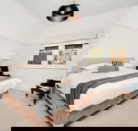 Newcastle Executive Homes - Cooks Hill Cottage - Hotel Gold Coast