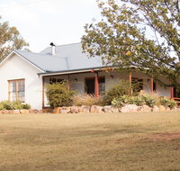 Audrey Wilkinson Vineyard - Hotel Gold Coast