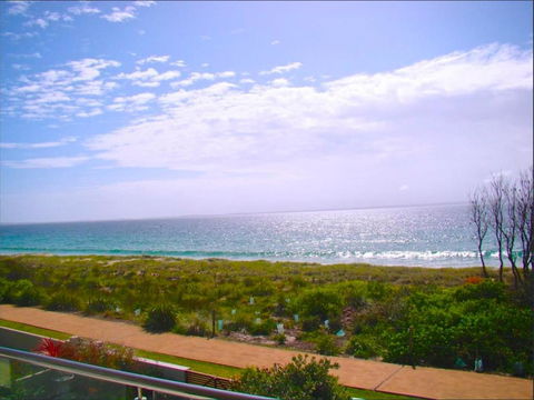 Waterfront Dream Vincentia - Hotel Gold Coast 4